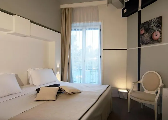 Portofino Deluxe Family Suite - Balcony, Sea View, Private Hotel Beach
