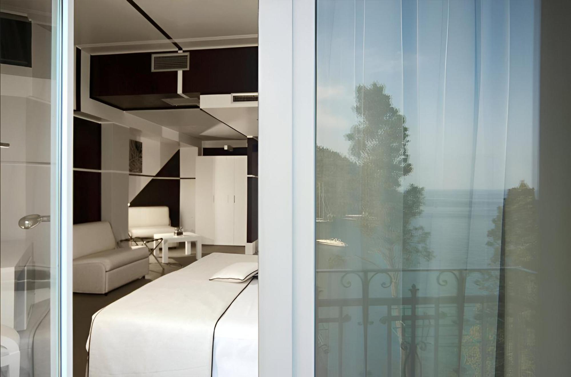 Deluxe Family - Balcony, Sea View, Private Portofino